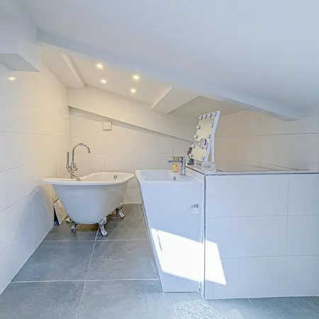 Cours Saleya - Wifi, Ac, 2pers, Apercu Mer Apartamento Niza