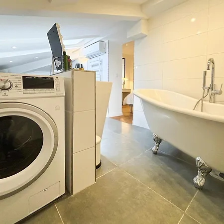 Cours Saleya - Wifi, Ac, 2pers, Apercu Mer Apartment